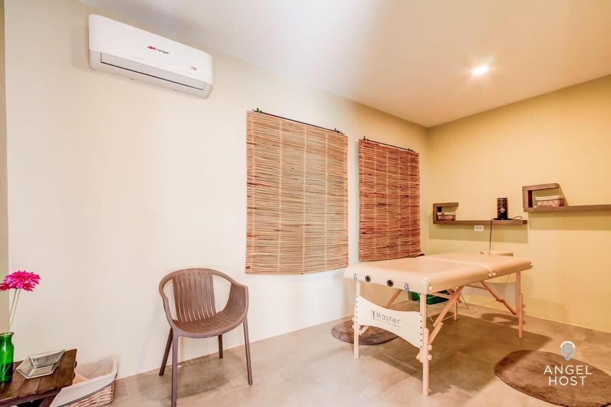 With Amenities Sleeps 8 Roof Pool Gym Сasa de vacaciones *