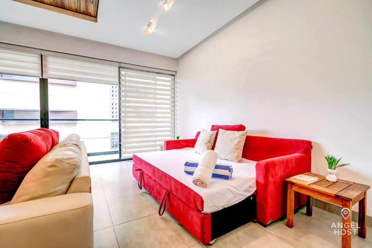 Сasa de vacaciones With Amenities Sleeps 8 Roof Pool Gym